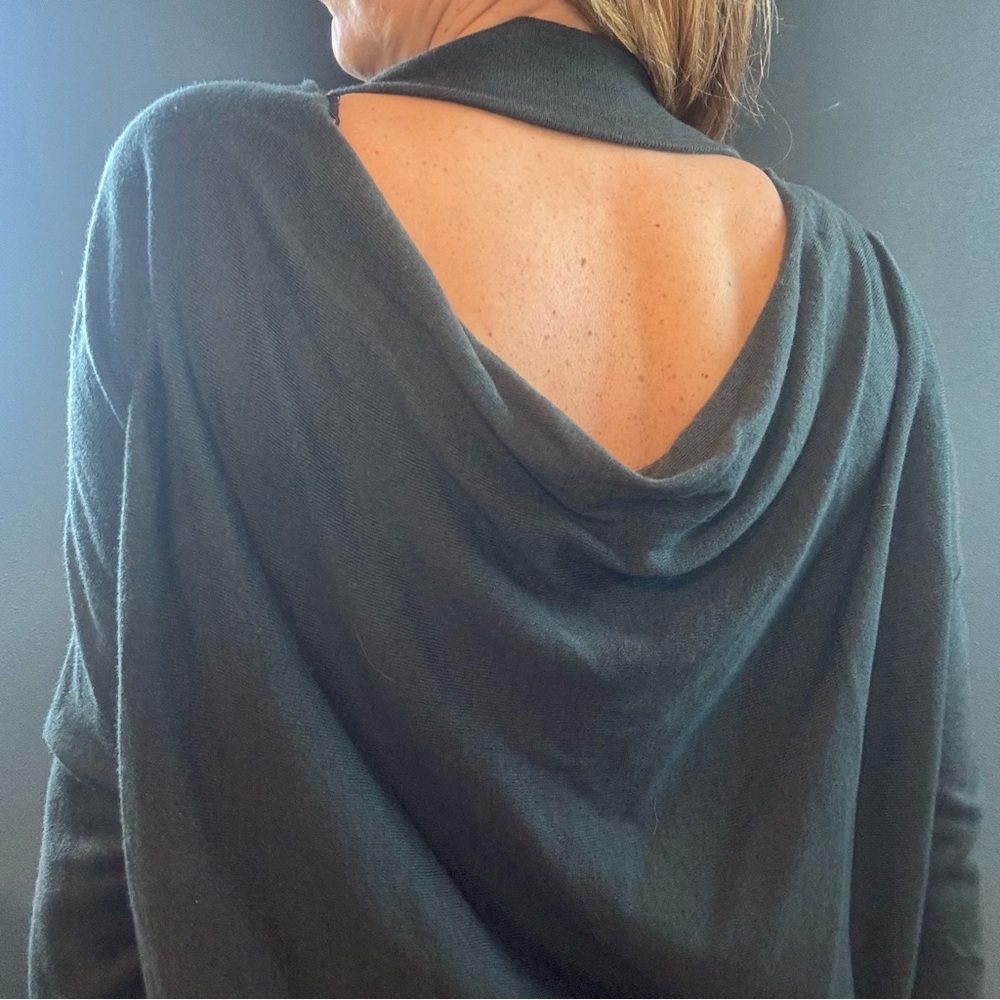 Dark Green Open Back Knit Dress - Picture 6 of 9
